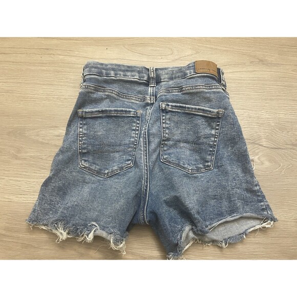 American Eagle Women next level Stretch Distressed Jean denim Shorts 4"  size 0 - Picture 4 of 7